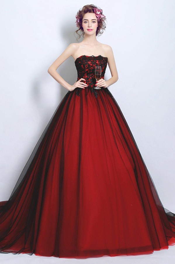 ball-gown-strapless-tulle-lace-black-and-red-gothic-wedding-dress-cathedral-train