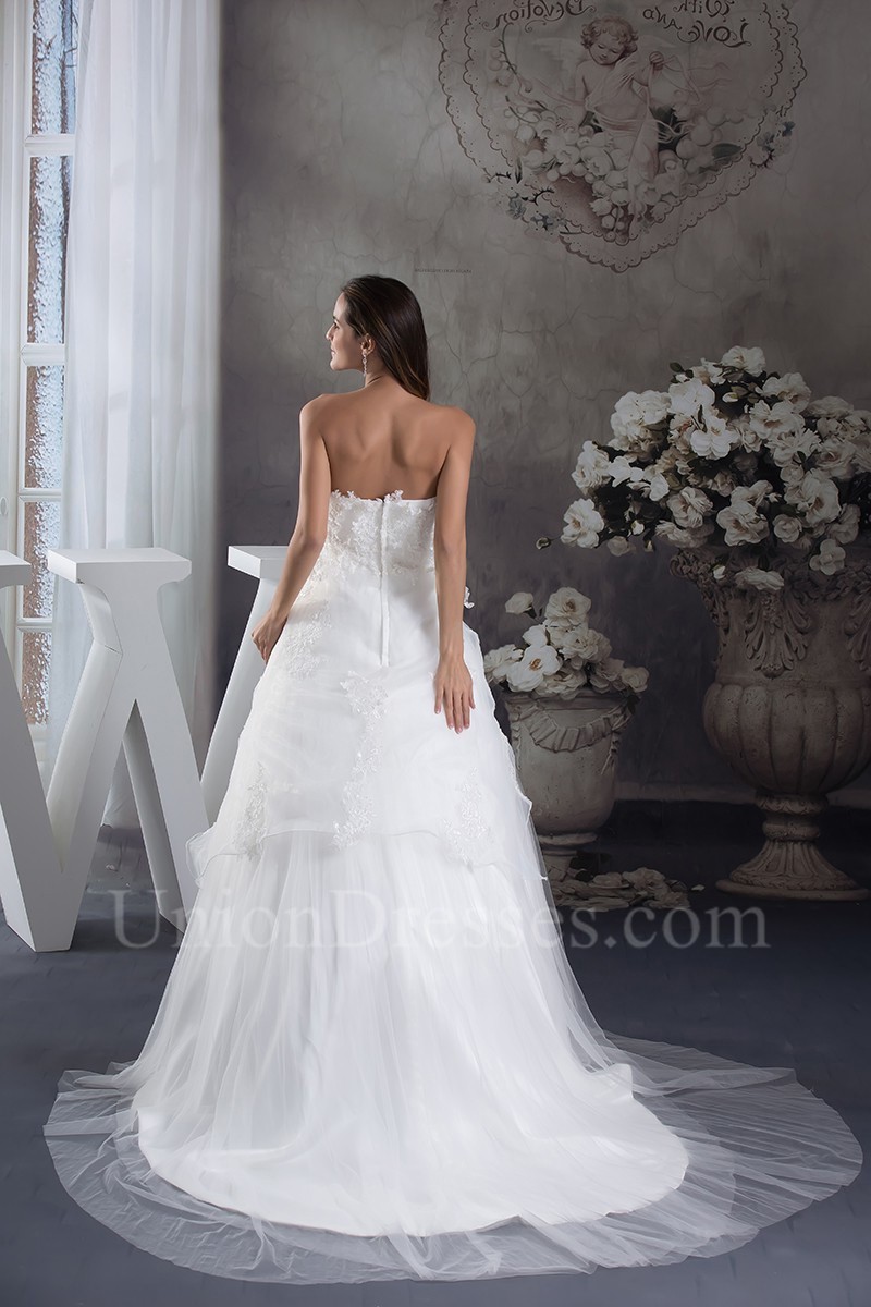 Royal Ball Gown Strapless Beaded Appliques White Tulle Wedding Dress ...